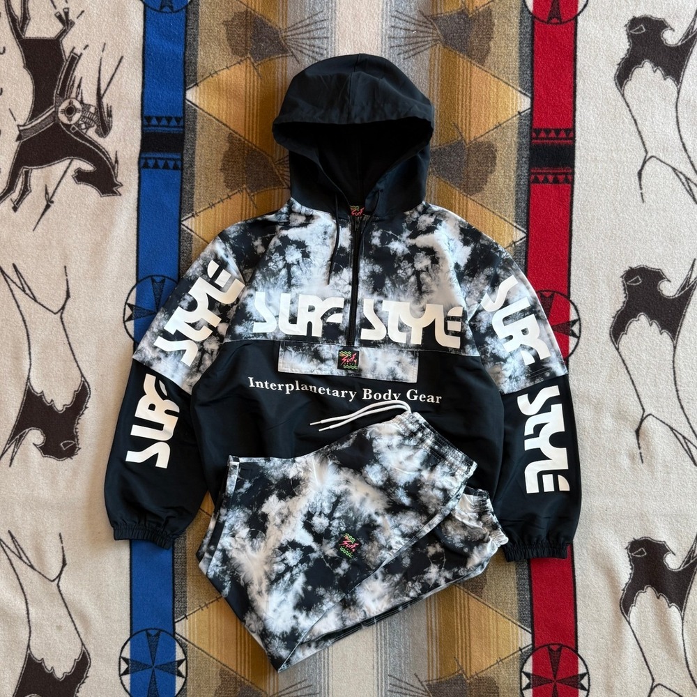 Surf Style Interplanetary Body Gear Black White Tie Dye Windbreaker Set Medium